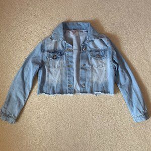 Love Tree Light Wash Cropped Denim Jacket